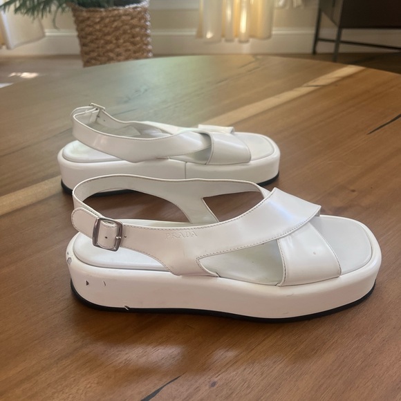 Prada white platform crisscross sandals. Size 38 - Picture 3 of 7